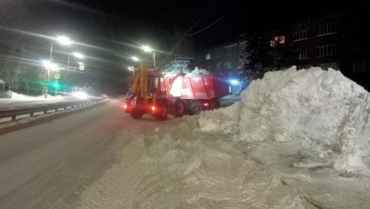 В Кирове в ближайшие три дня будут вывозить снег. Где будет запрещена парковка?