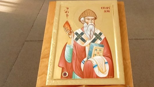 В Киров доставили икону, созданную греческим иконописцем