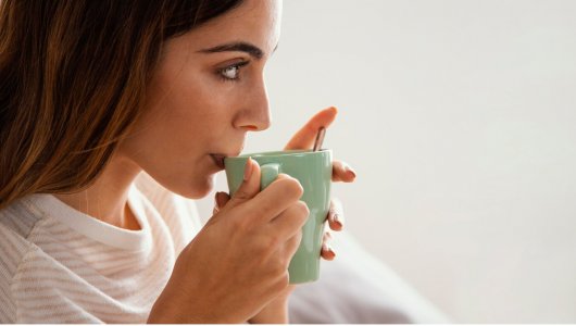 Чай из пакетиков грозит онкологией, сообщил физиолог. Как пить чай безопасно, и какие пакетики менее вредные?
