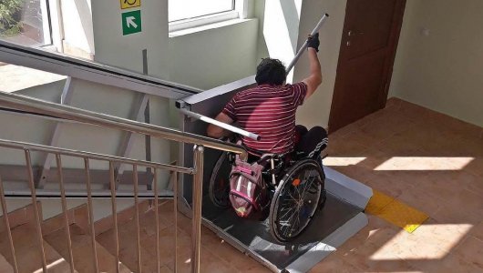 Инвалиду-колясочнику больше года не могут предоставить комфортное жильё