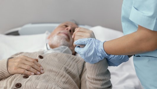 Медпомощь пожилым будут оказывать по-новому? Минздрав подготовил изменения