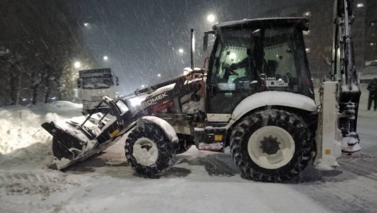 Автомобилистов просят не мешать вывозу снега на 7 участках Кирова. График очистки города на ночь 19-20 февраля