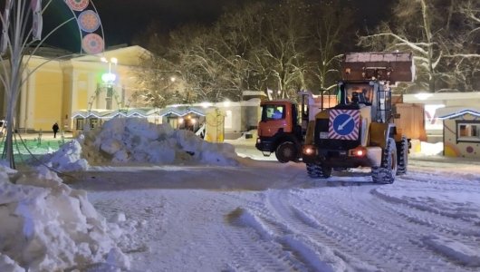  улиц Кирова уберут снежные валы, водителей просят не мешать. Опубликован график вывоза снега на ближайшие сутки