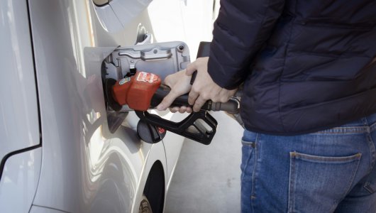 Обман на АЗС. Как распознать недолив бензина?