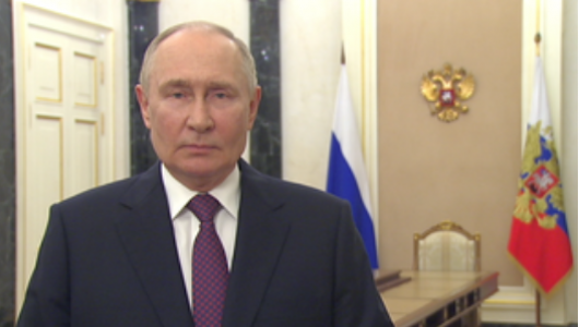 Путин: семьям нужно выплачивать неистраченный маткапитал 