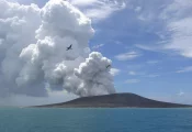 Учёные выяснили, что извержение вулкана у островов Тонга в Тихом океане повлияет на мировой климат